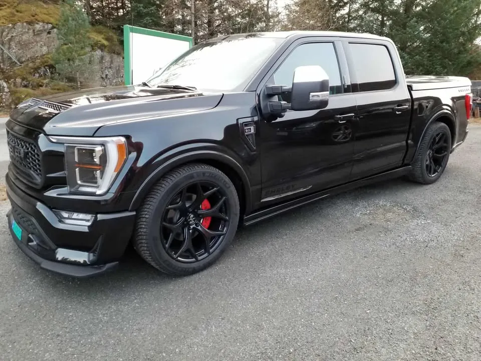 Ford F-150 pickup hos Skogsvåg Auto